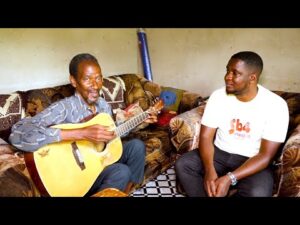 Embeera Ya John Kahwa _ Eyali omuyimbi wa Kads Band Mbu _Yadayo mukyalo